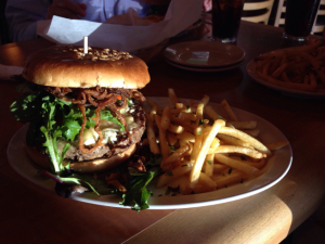 Encinitas Ale House Kobe Wagyu Burger (8-12-2015)